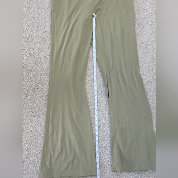 Lululemon Groove Pant Bronze Green Size 12 - Picture 9 of 9